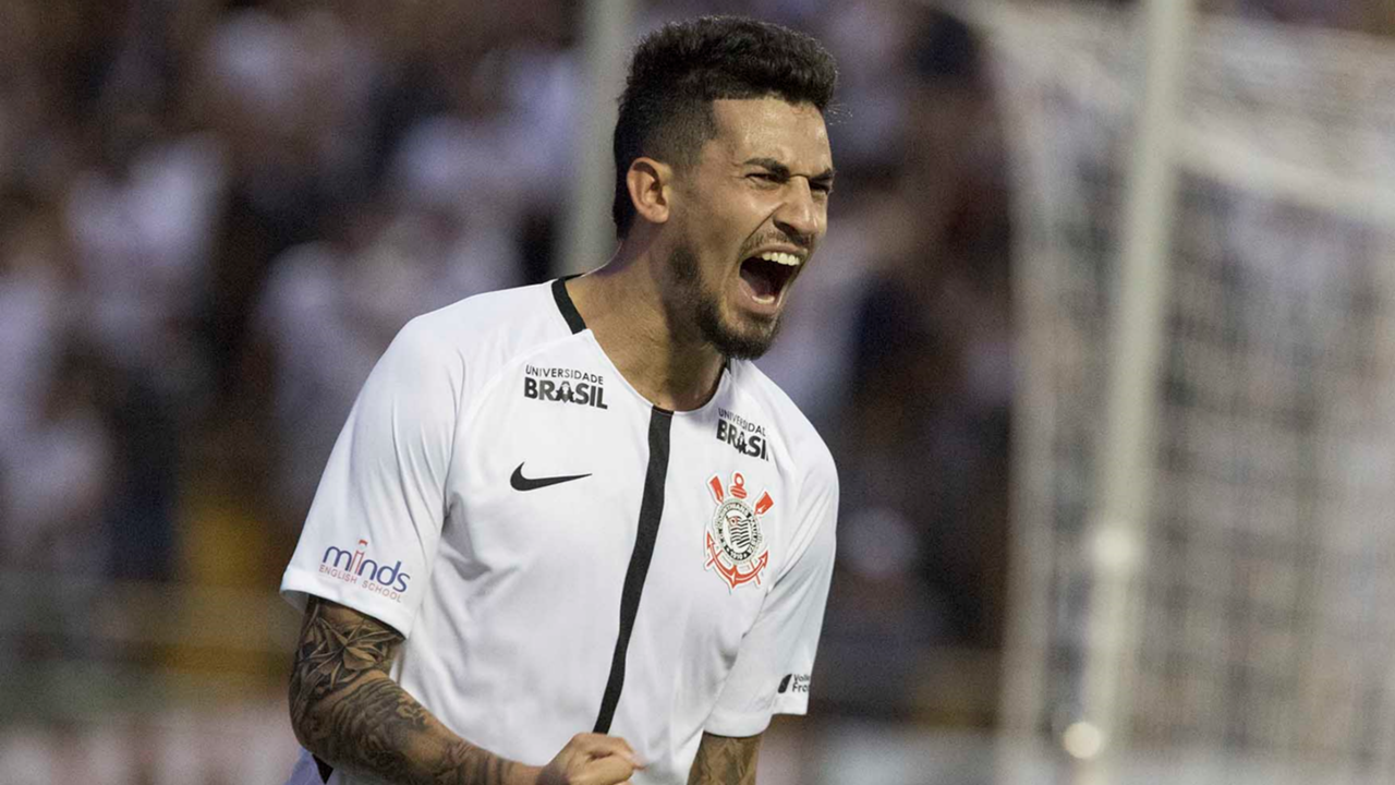 Pedro Henrique amplia para o Timão diante do Cruzeiro