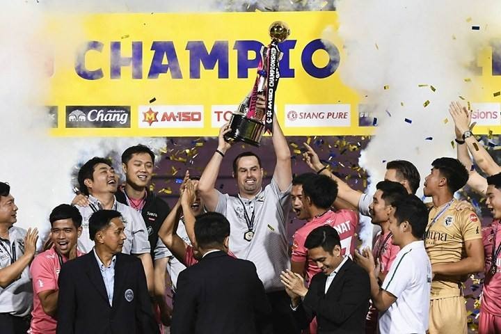 ผลการค้นหารูปภาพสำหรับ ชัยนาทดึง "อมาโต" หวนคุมทัพ