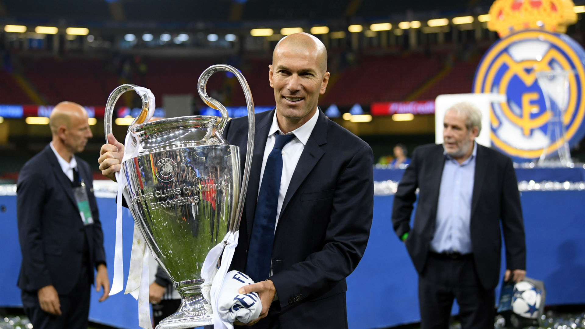 Zinedine Zidane Real Madrid Membidik Sejarah Di Piala Dunia