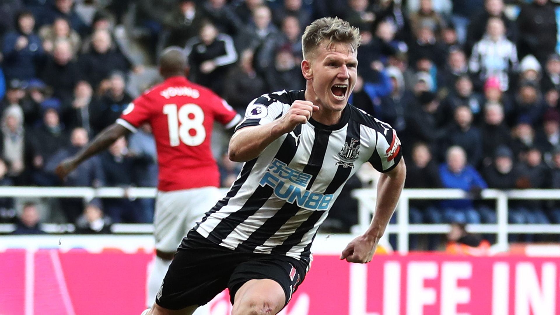 Matt Ritchie Newcastle United Manchester United Premier League