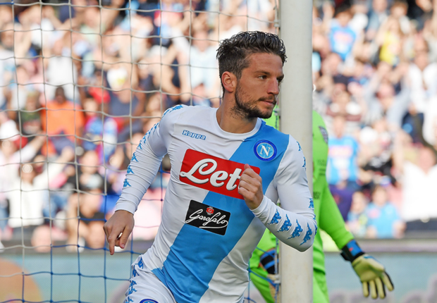dries-mertens-napoli-cagliari-serie-a_13du8zcs0qfmc19cflo4hwsgi5.png
