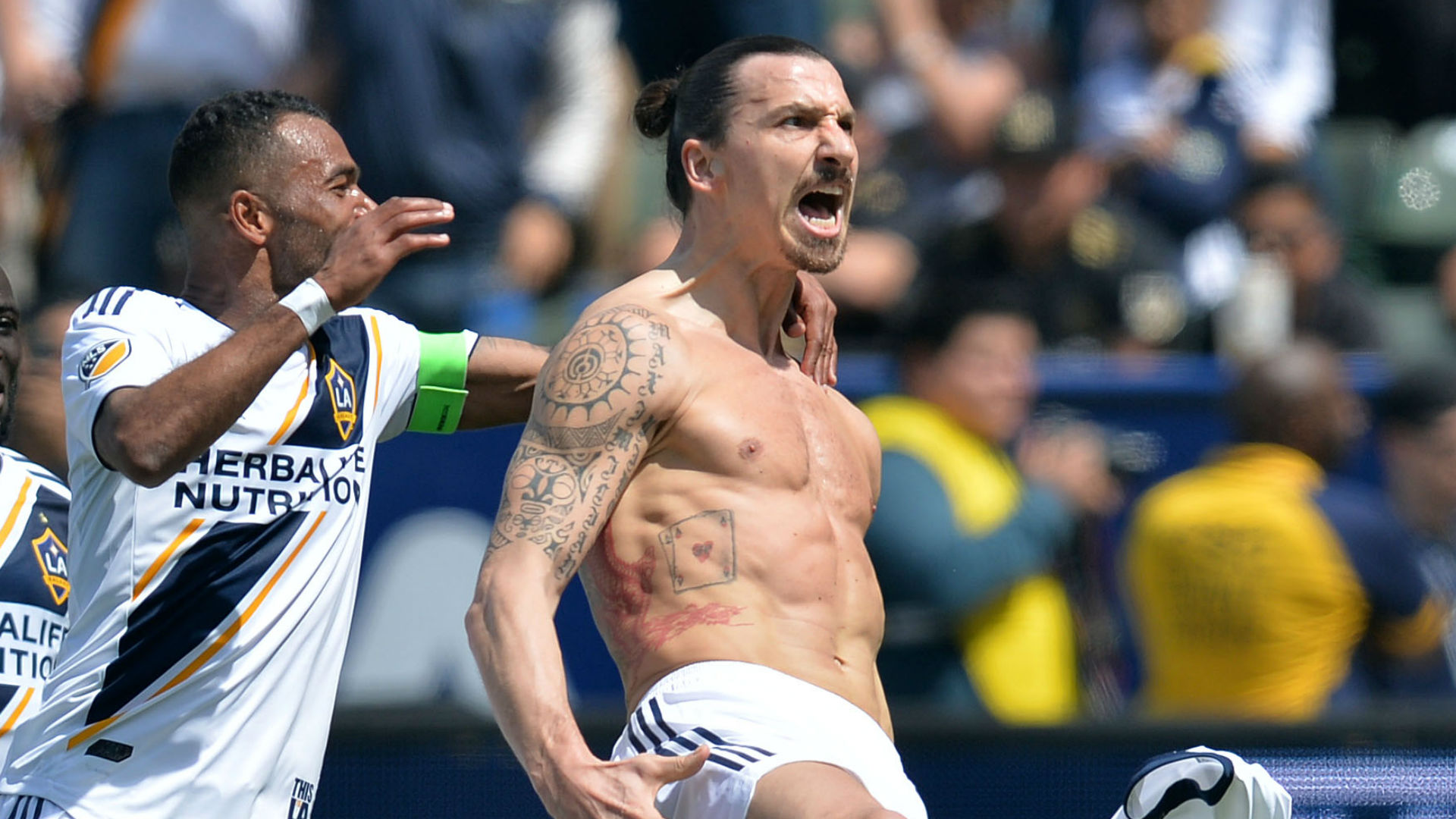 WATCH: Zlatan Ibrahimovic Scores 35-yard Screamer Then Nets Winner In ...