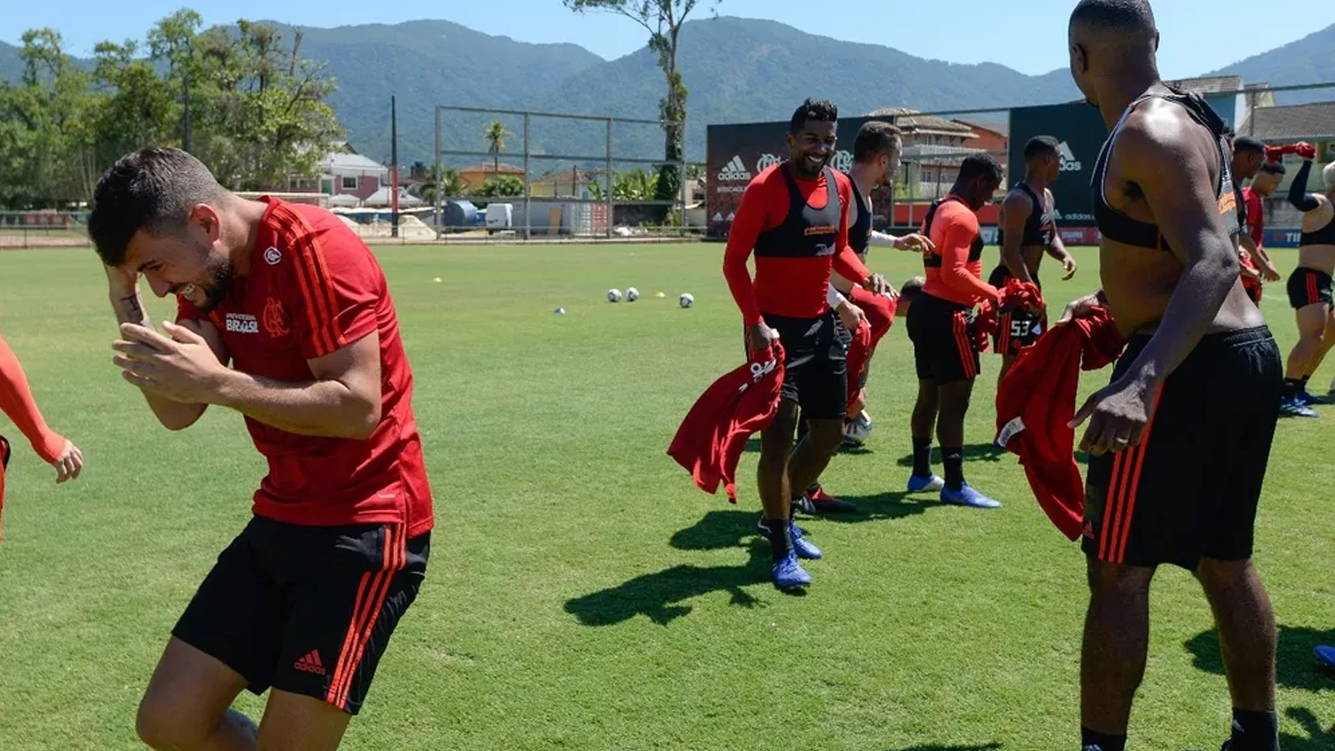 Arrascaeta Flamengo primeiro treino 17 01 19