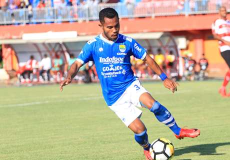 Bek Persib Optimistis Hadapi Persela