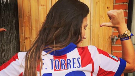 quién es adriana pozueco, la novia de theo hernández? | goal