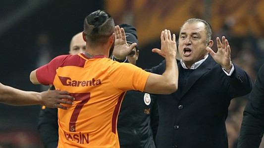 fatih-terim-yasin-oztekin-galatasaray-goztepe-12242017_1hm0svs26juxh12lafjpfci56z.jpg