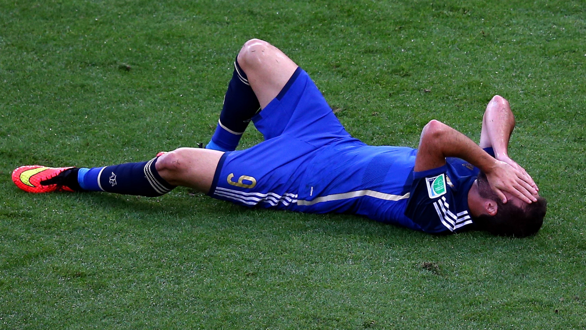 Gonzalo Higuain Retires From International Play