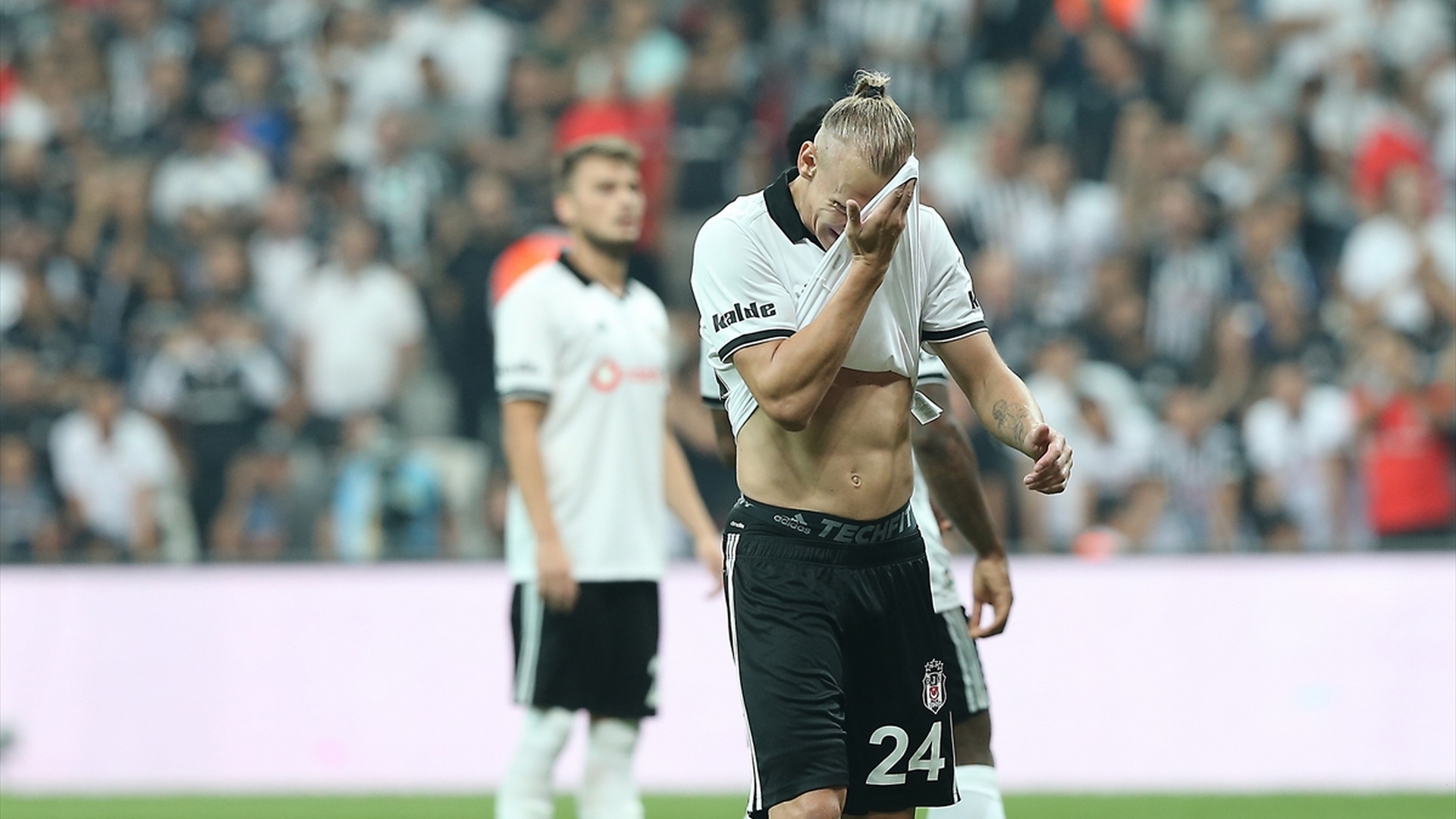 Domagoj Vida Besiktas 9152018