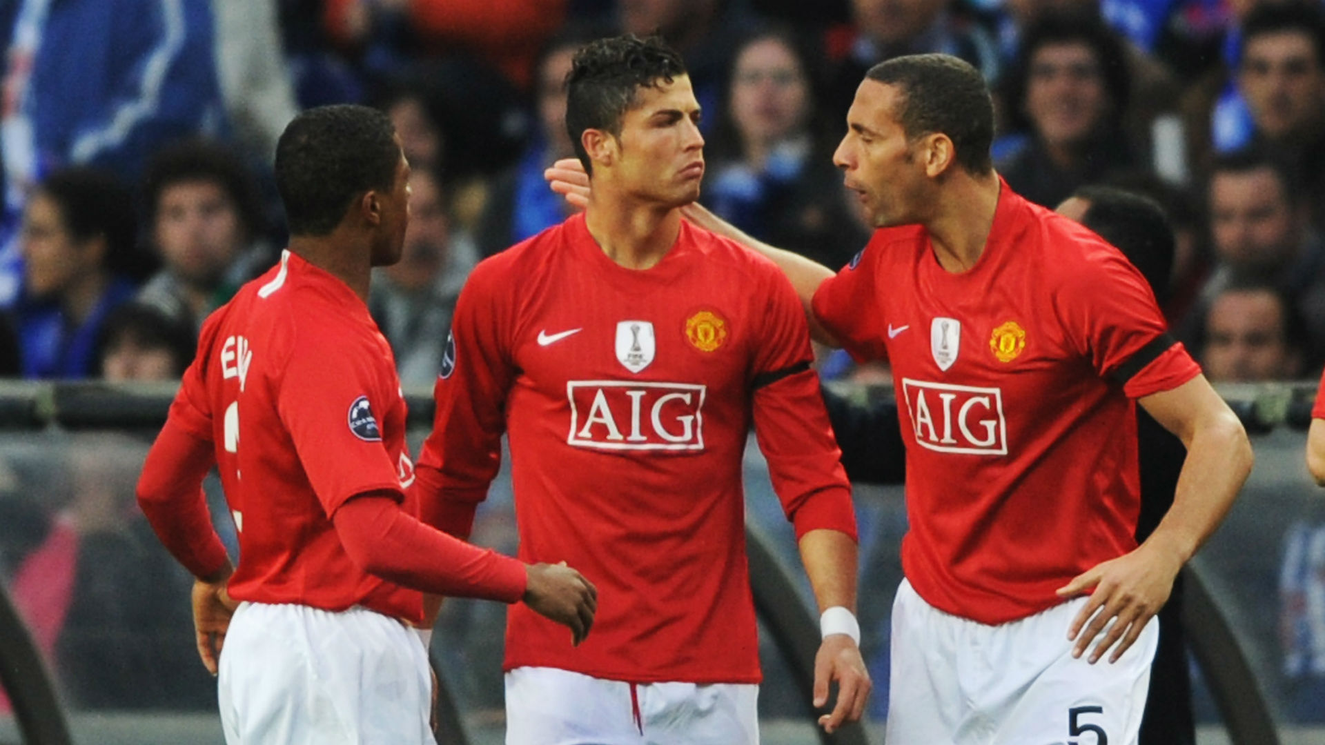 Cristiano velikan - Page 2 Patrice-evra-cristiano-ronaldo-rio-ferdinand-manchester-united_1ekzy67ucam4o1ow94yi9gct8f