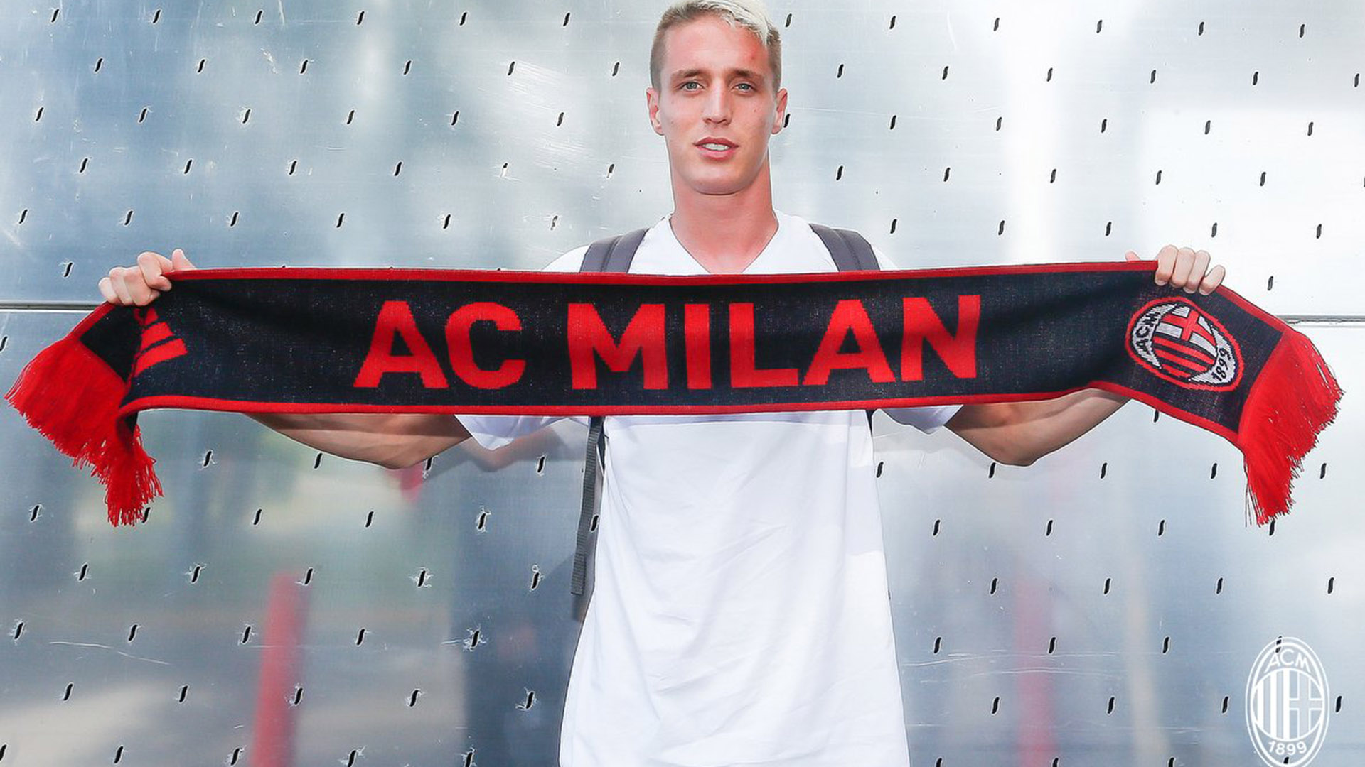 Maillot Domicile AC Milan ANDREA CONTI Maillot Domicile AC Milan ANDREA CONTI