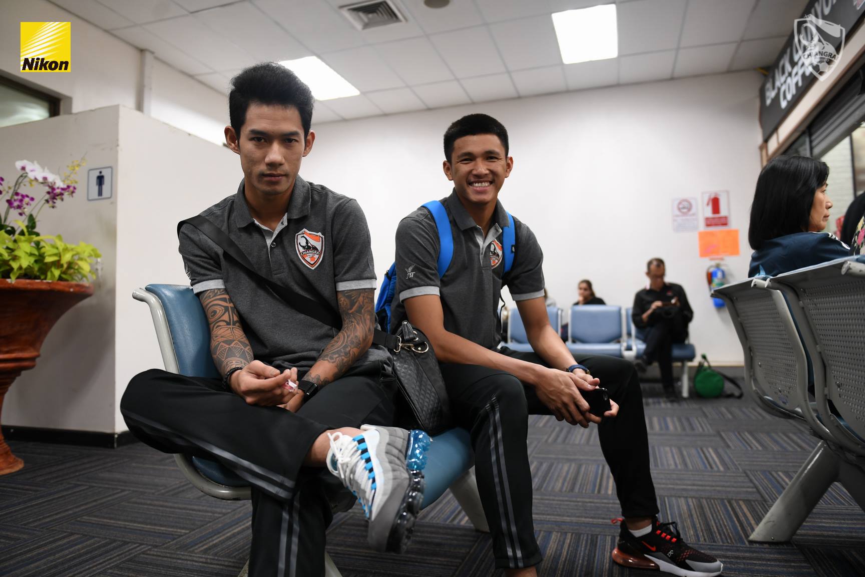 ฝัน เห็น สมเด็จ พระ เทพ ฯ