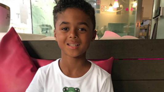 ¿Quién es Shane Kluivert? - Cuántos años tiene y cómo juega el hijo del