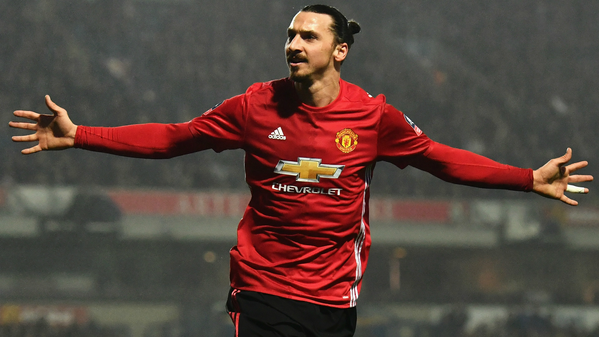 Zlatan Ibrahimovic takes £200k-a-week pay cut at Manchester United Zlatan Ibrahimovic takes £200k-a-week pay cut at Manchester United