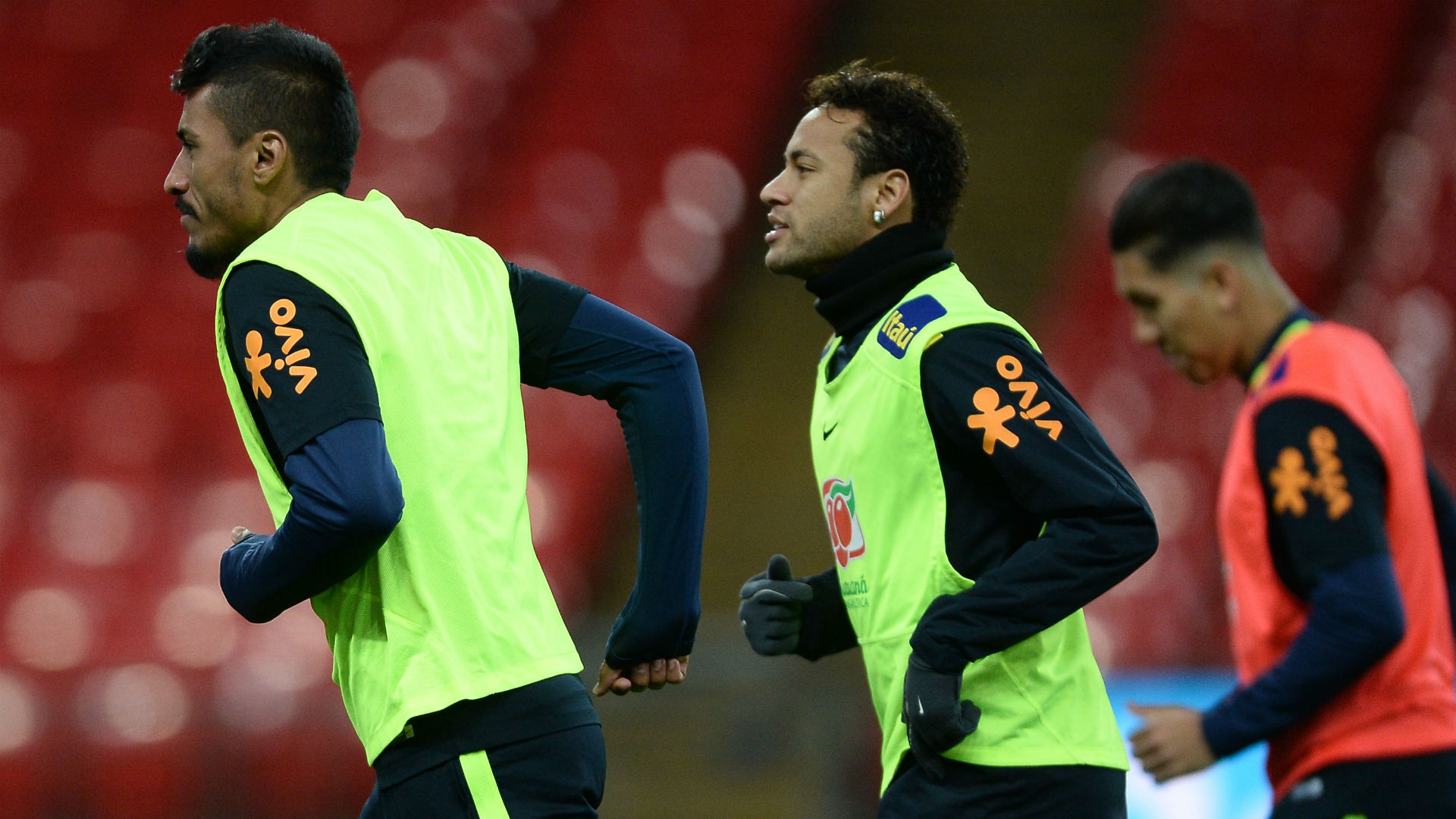 Paulinho Neymar treino Seleção Brasil Wembley 13 11 2017
