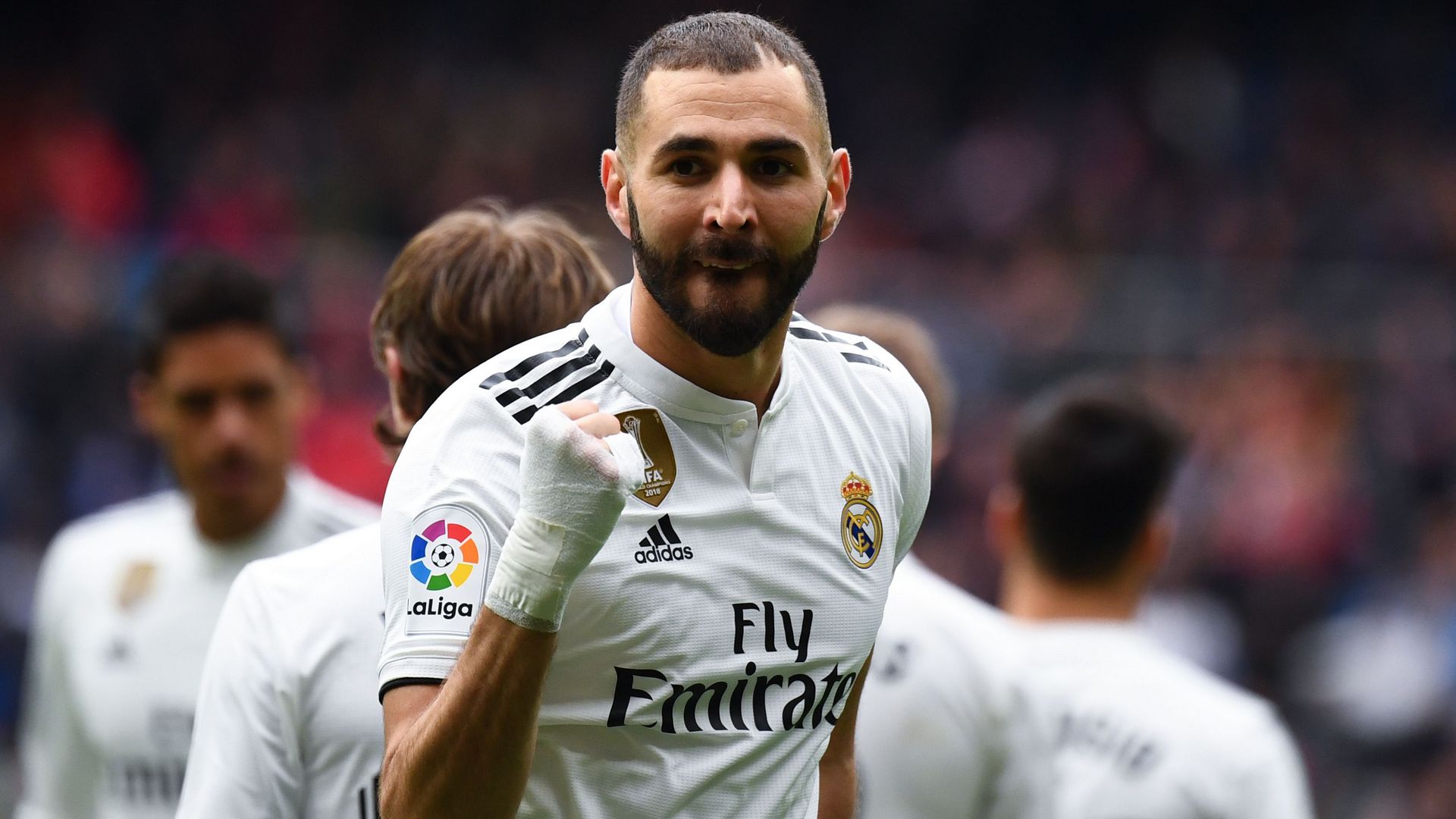 Real Madrid Benzema : Real Madrid: Karim Benzema Soaring Above The ...