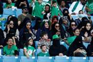 مشجعات السعودية