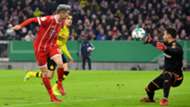 Robert Lewandowski FC Bayern Roman Bürki Borussia Dortmund DFB Pokal 1217