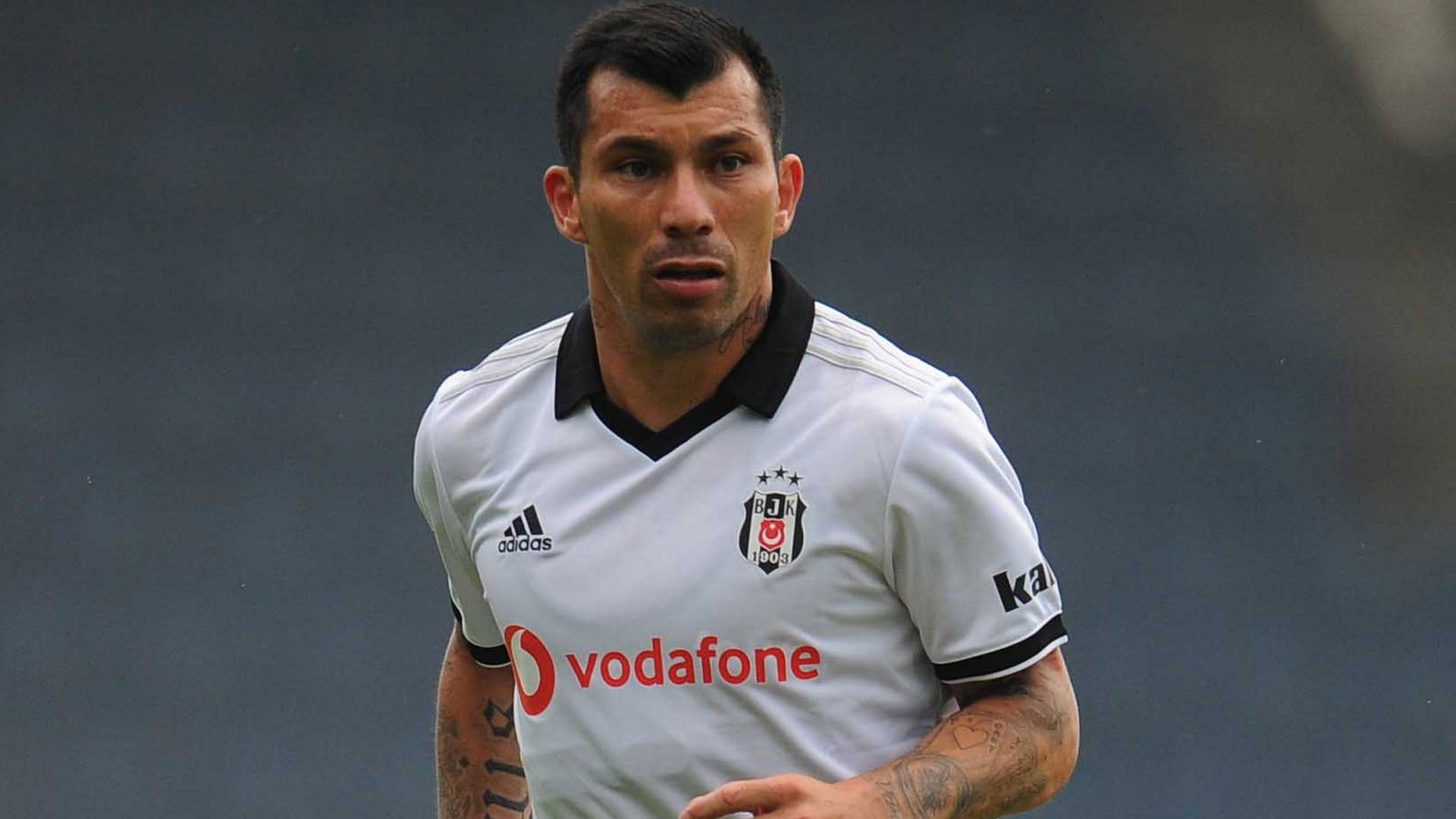 Gary Medel Besiktas