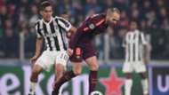 Dybala Iniesta Juventus Barcelona 11222017