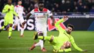 MOUSSA DEMBELE OLYMPIQUE LYON GERARD PIQUE BARCELONA CHAMPIONS LEAGUE 19022019