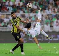 عمر السومة - الأهلي - الاتحاد