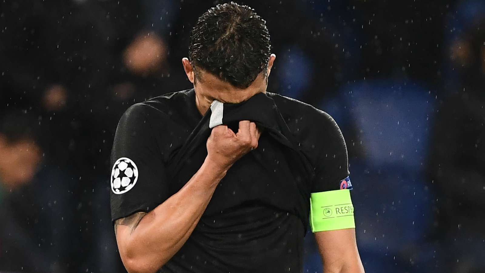 Round of 16 - Manchester United vs PSG - Page 21 Thiago-silva_1rvxxf0z53cm61rf7rl1c7ueda