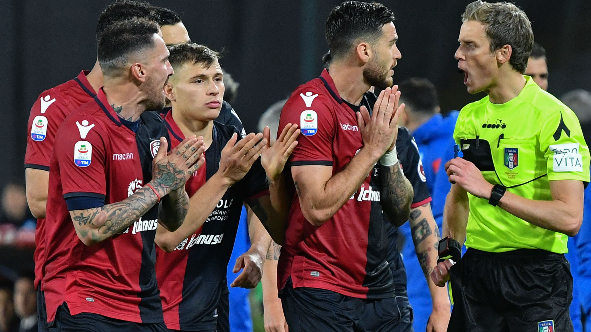 Cagliari furioso, il ds Carli: Cagliari furioso, il ds Carli: