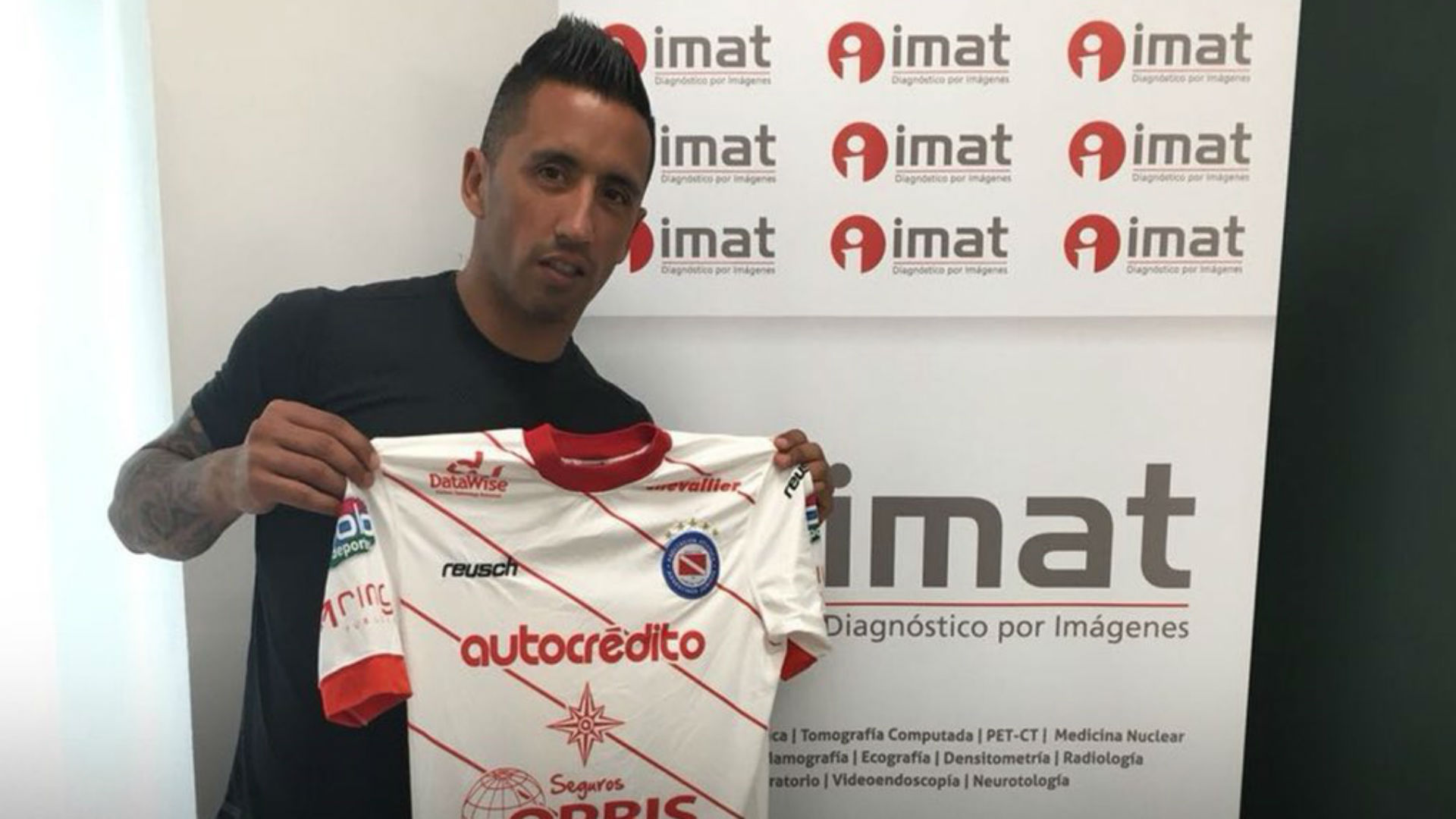 Lucas Barrios Argentinos Juniors
