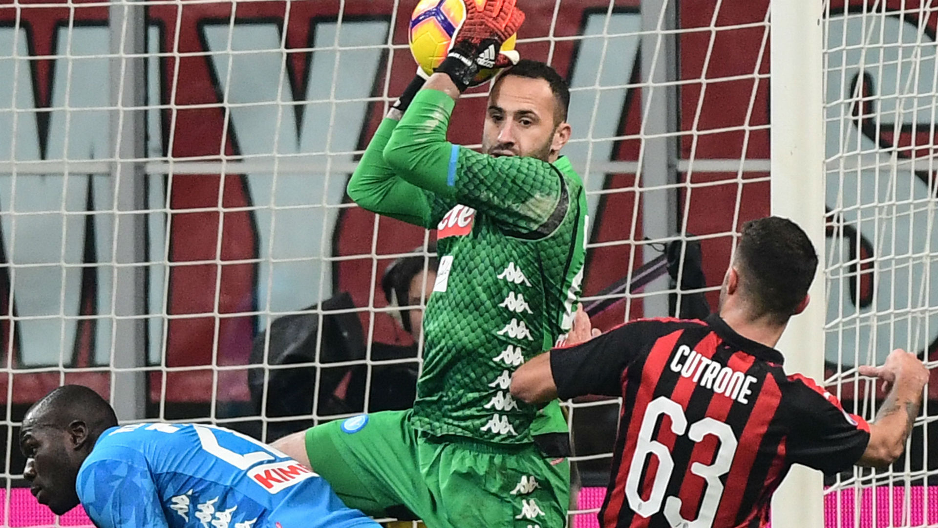 Milan, Piatek: Milan, Piatek: