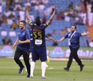 ساندرو مانويل - التعاون