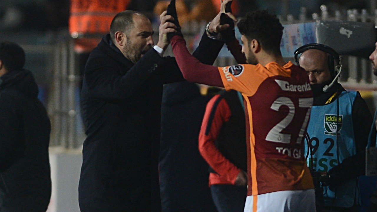 igor-tudor-tolga-cigerci-galatasaray_1oyqinpajapecz2t0mbgkh6f9.jpg