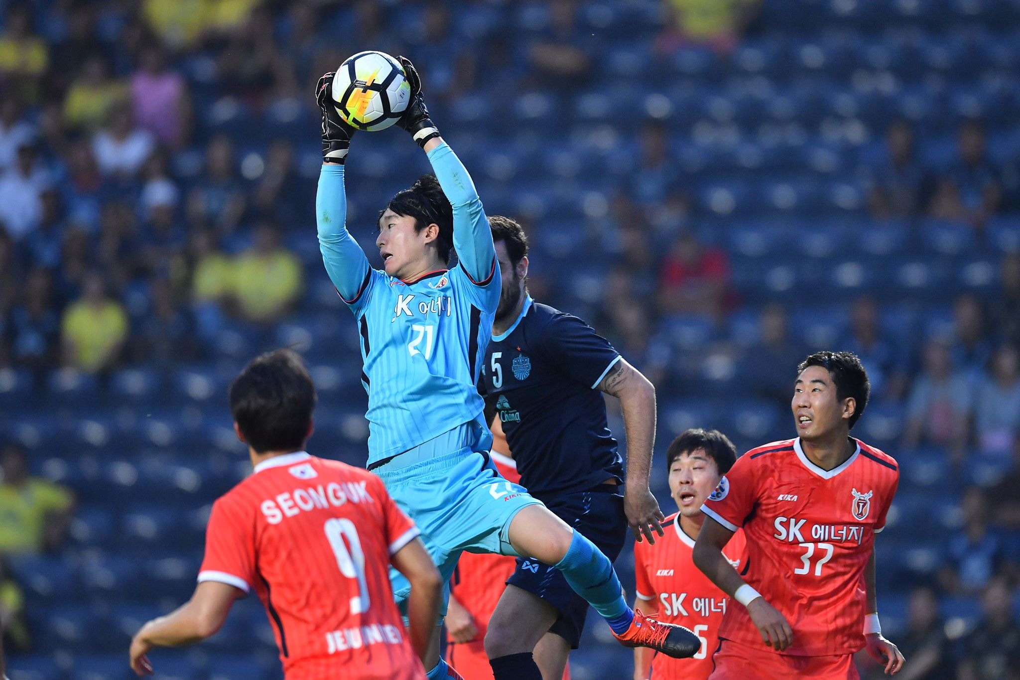 ผลการค้นหารูปภาพสำหรับ เจจูบุกอัดบุรีรัมย์ 2-0