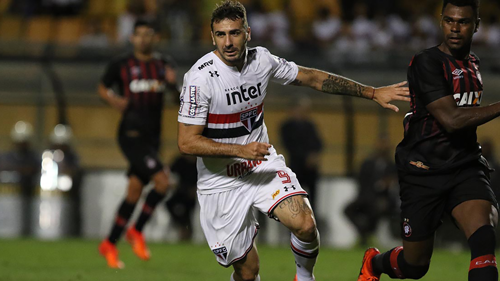 Lucas Pratto Sao Paulo Atletico-PR Brasileirao Serie A 14102017