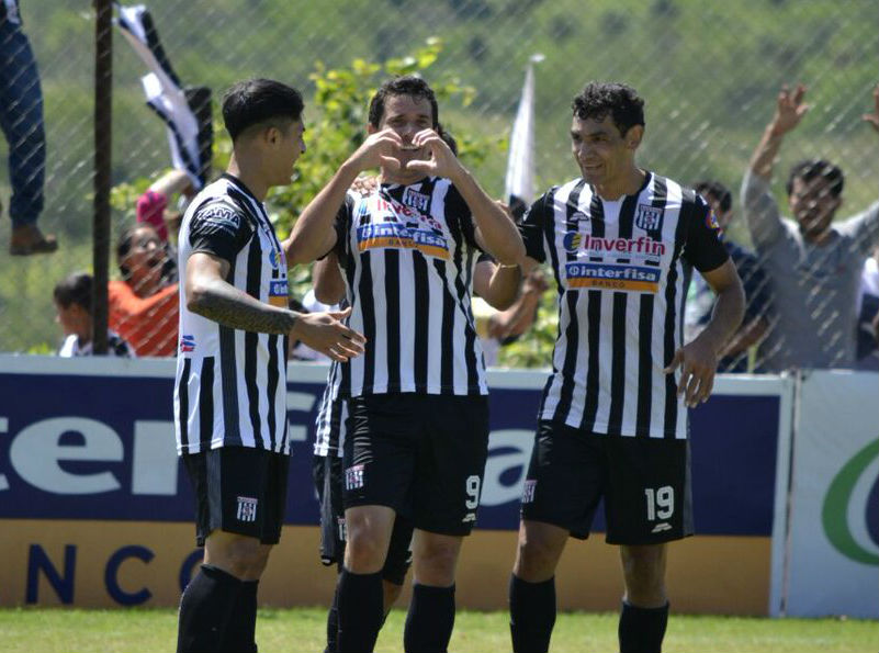 Santaní y el 3 de Febrero son equipos de Primera Santaní y el 3 de Febrero son equipos de Primera