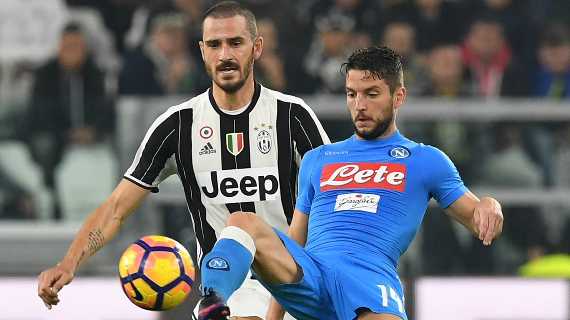 Leonardo Bonucci Dries Mertens Juventus Napoli Serie A 2016-17