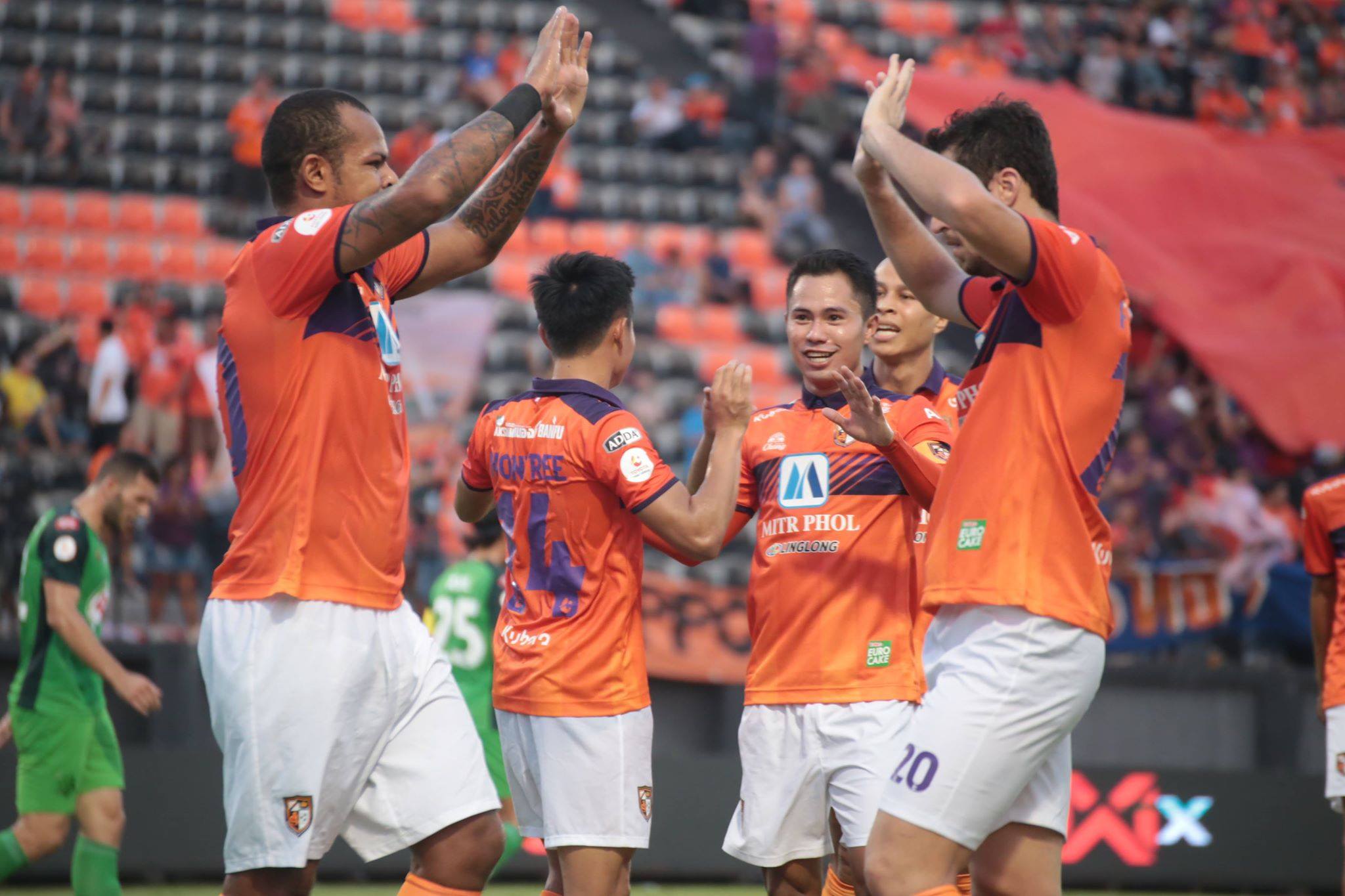 ผลการค้นหารูปภาพสำหรับ ราชบุรีดับซ่าประจวบท้ายเกม 2-1