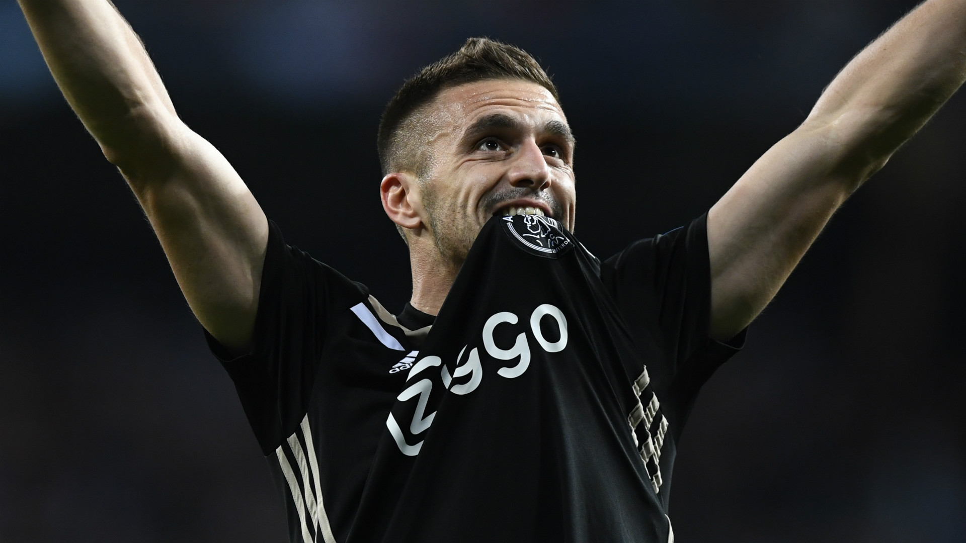 Dusan Tadic Ajax 2018-19