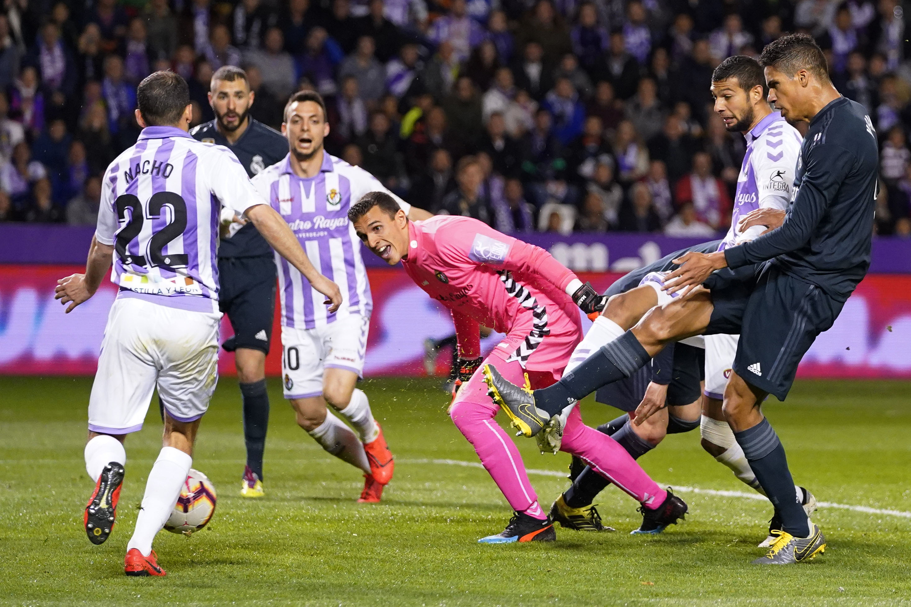 Real madrid marca valladolid vs marcelo isco ups odriozola jovic xi line