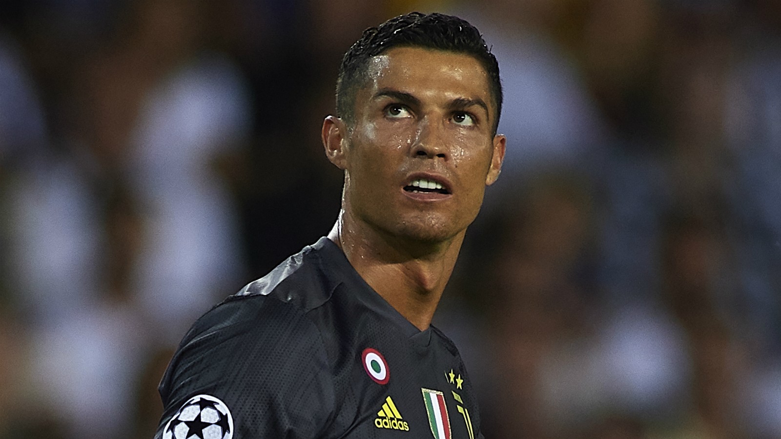 https://images.performgroup.com/di/library/GOAL/d7/ed/cristiano-ronaldo_96pusunbjb6c1a0bxsfx8qqdh.jpg?t=-71486611&quality=90&w=0&h=900%20480%20@2x,