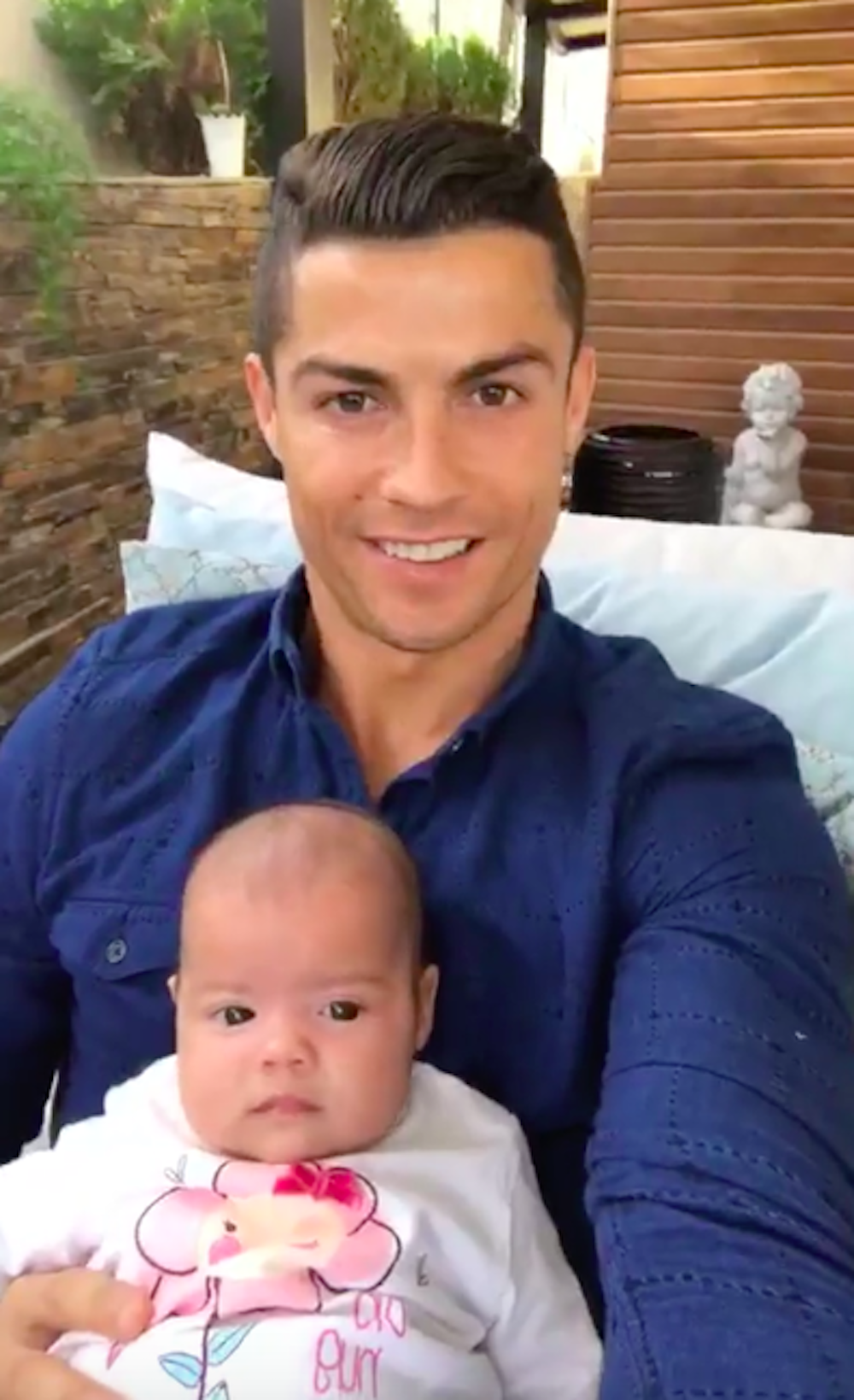 Cristiano Ronaldo presume de sus hijos: "Mi niña tiene los ojos como yo