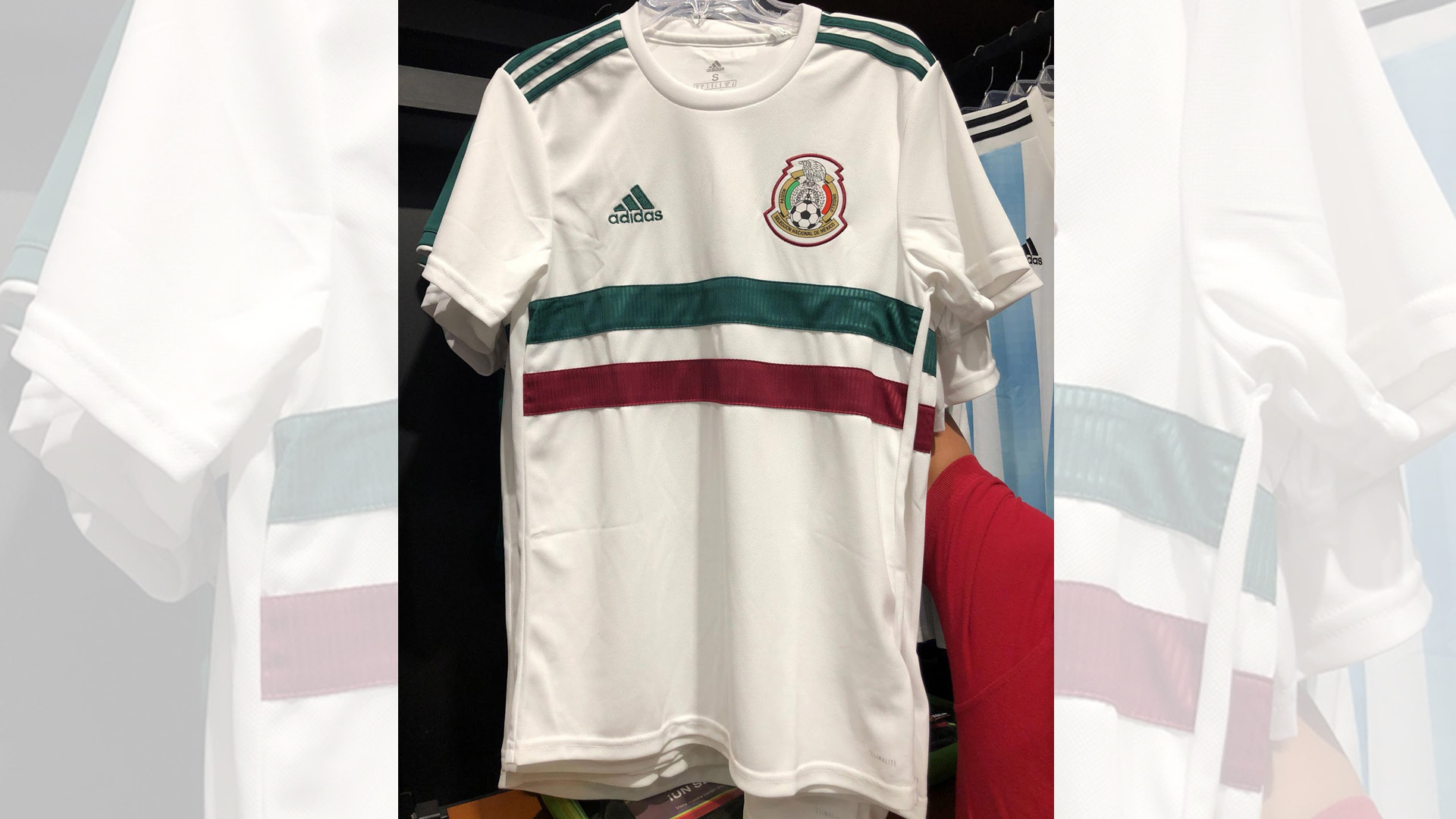 FIFA World Cup Russia 2018 - Seguimiento. - Página 4 Camiseta-mexico-alternativa-2018-filtrada_1s7fyh8np235715hgjmu417a0c