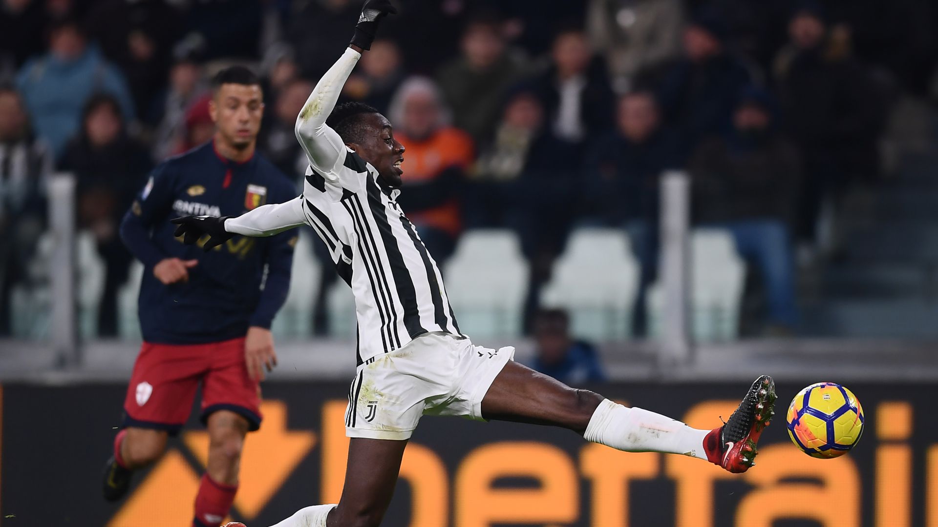 Juve, Matuidi a forte rischio per il Chievo: problema alla coscia destra Juve, Matuidi a forte rischio per il Chievo: problema alla coscia destra