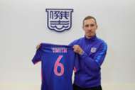 Kitchee signs Matt Smith.