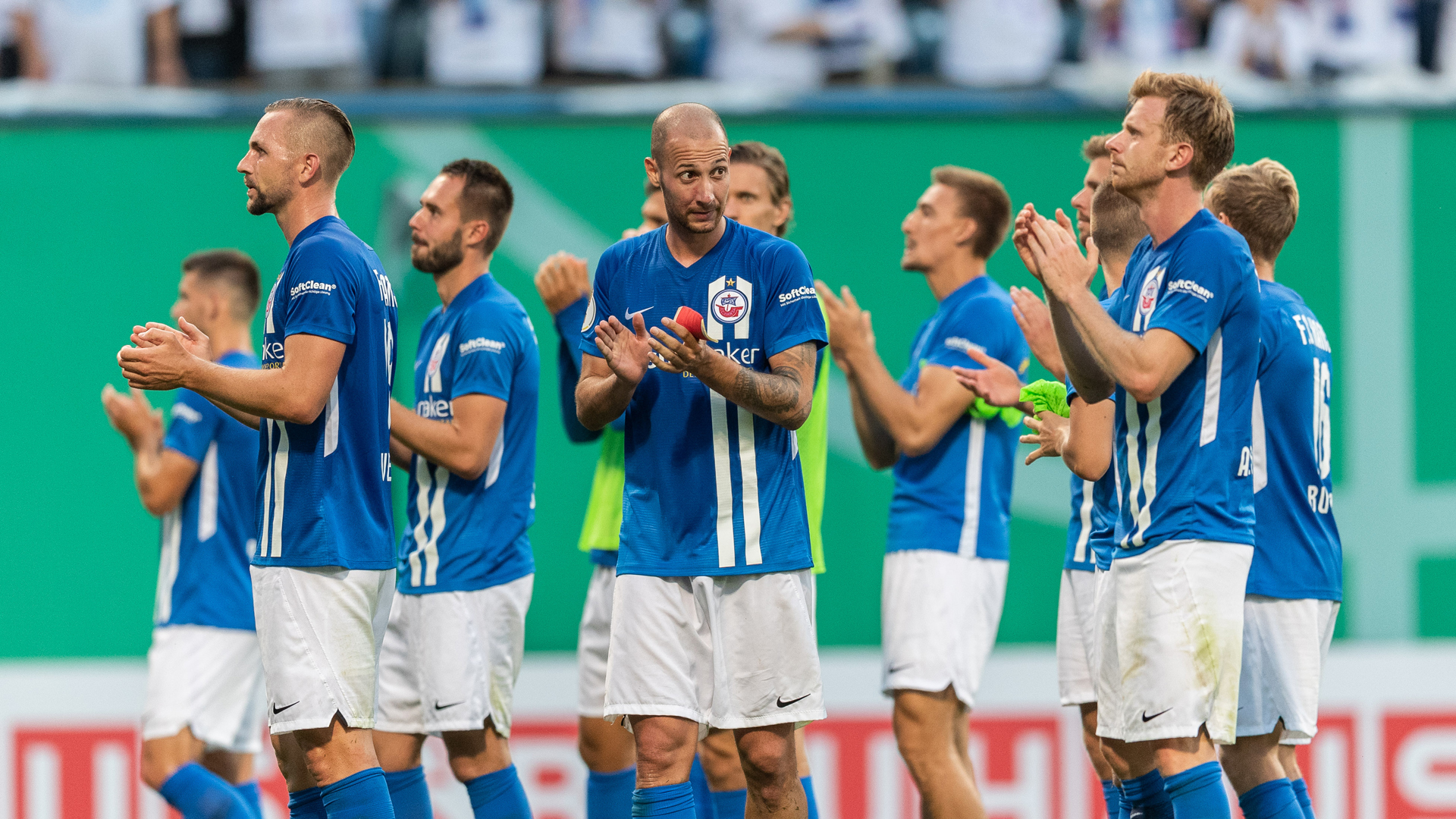 Hansa Rostock / Hansa Rostock 14-15 Trikots enthüllt - Nur Fussball / News, spielinfos, spielerübersicht, fanbetreuung und nachwuchsförderung.