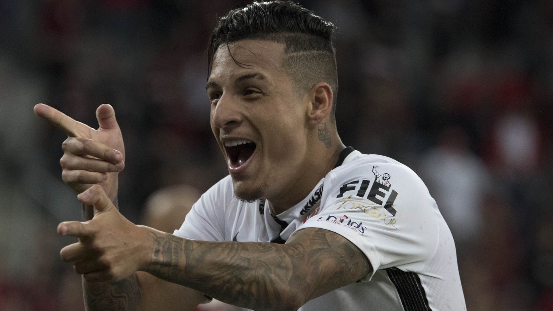 Guilherme Arana Atletico-PR Corinthians Brasileirao Serie A 08112017