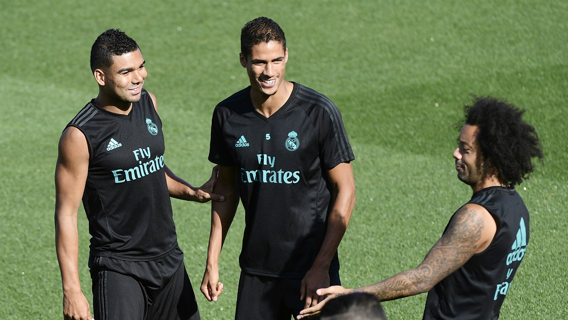 Un Madrid muy errático empata contra el Valencia