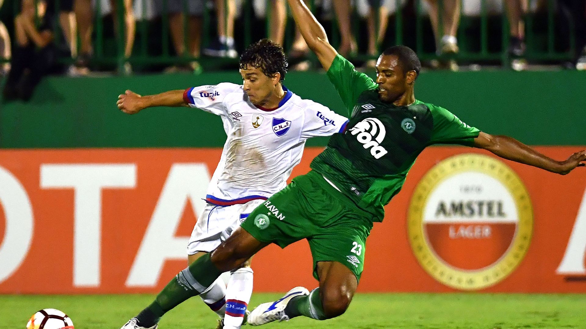 Douglas Bacelar Sebastian Fernandez Chapecoense Nacional Montevideo Copa Libertadores 31012018