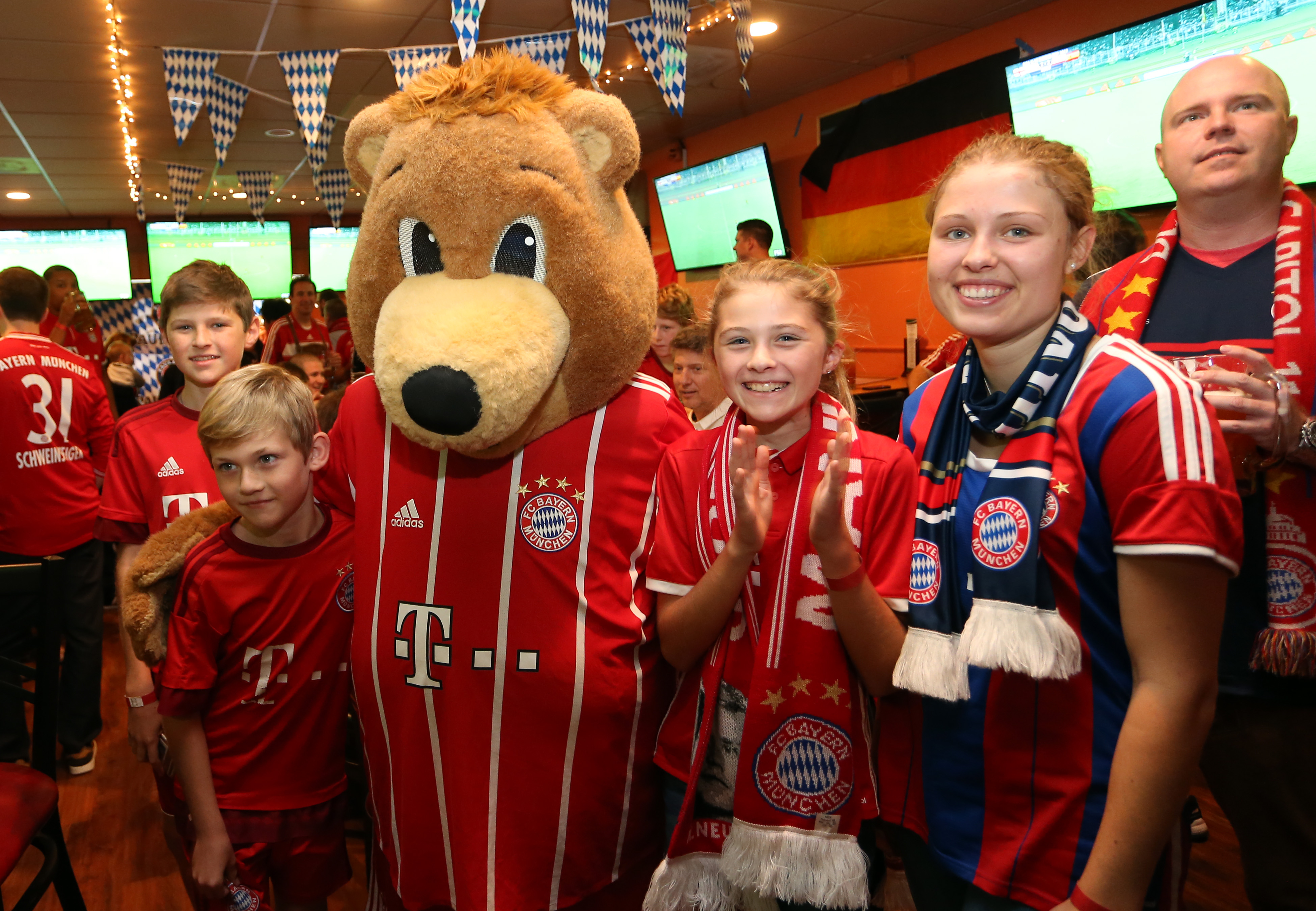 Bayern Munich supporters revel at D.C. fan club meet-up ...