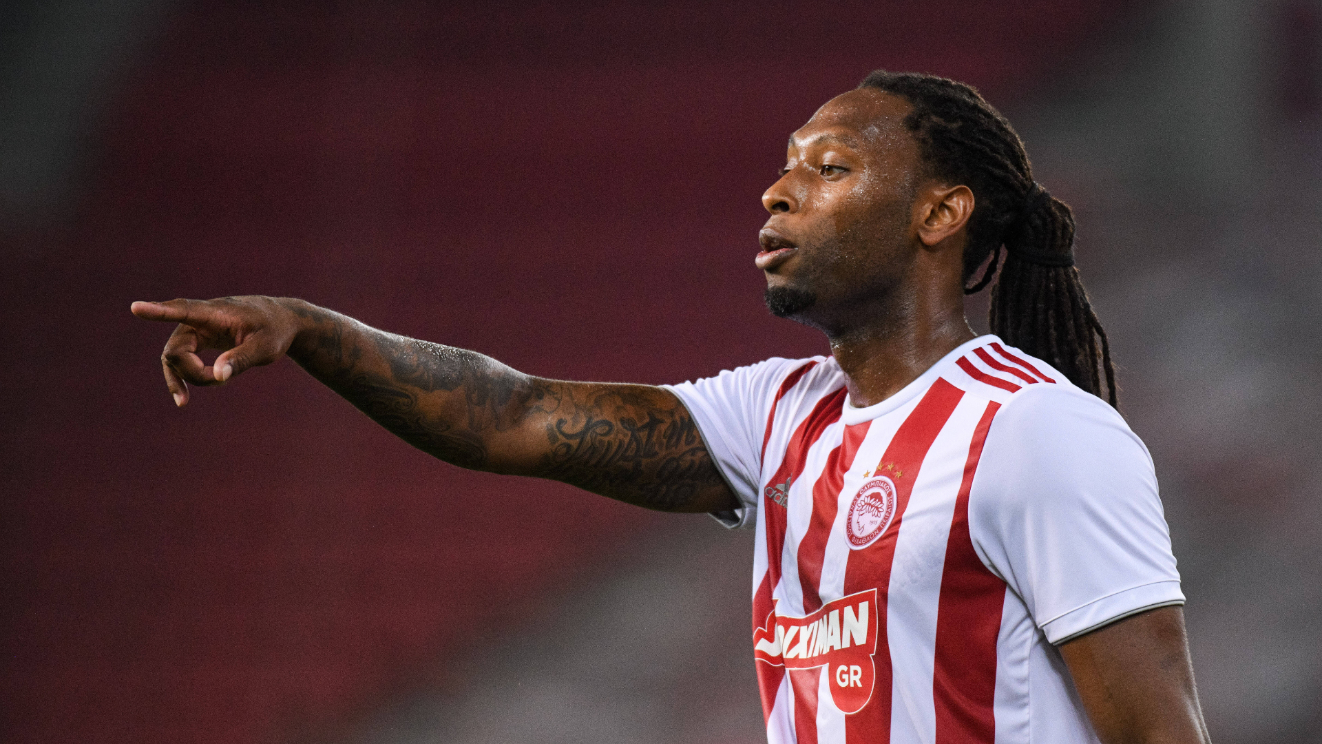 Bericht Schalke 04 Und Bayer Leverkusen Geben Angebote Fur Olympiakos Verteidiger Ruben Semedo Ab