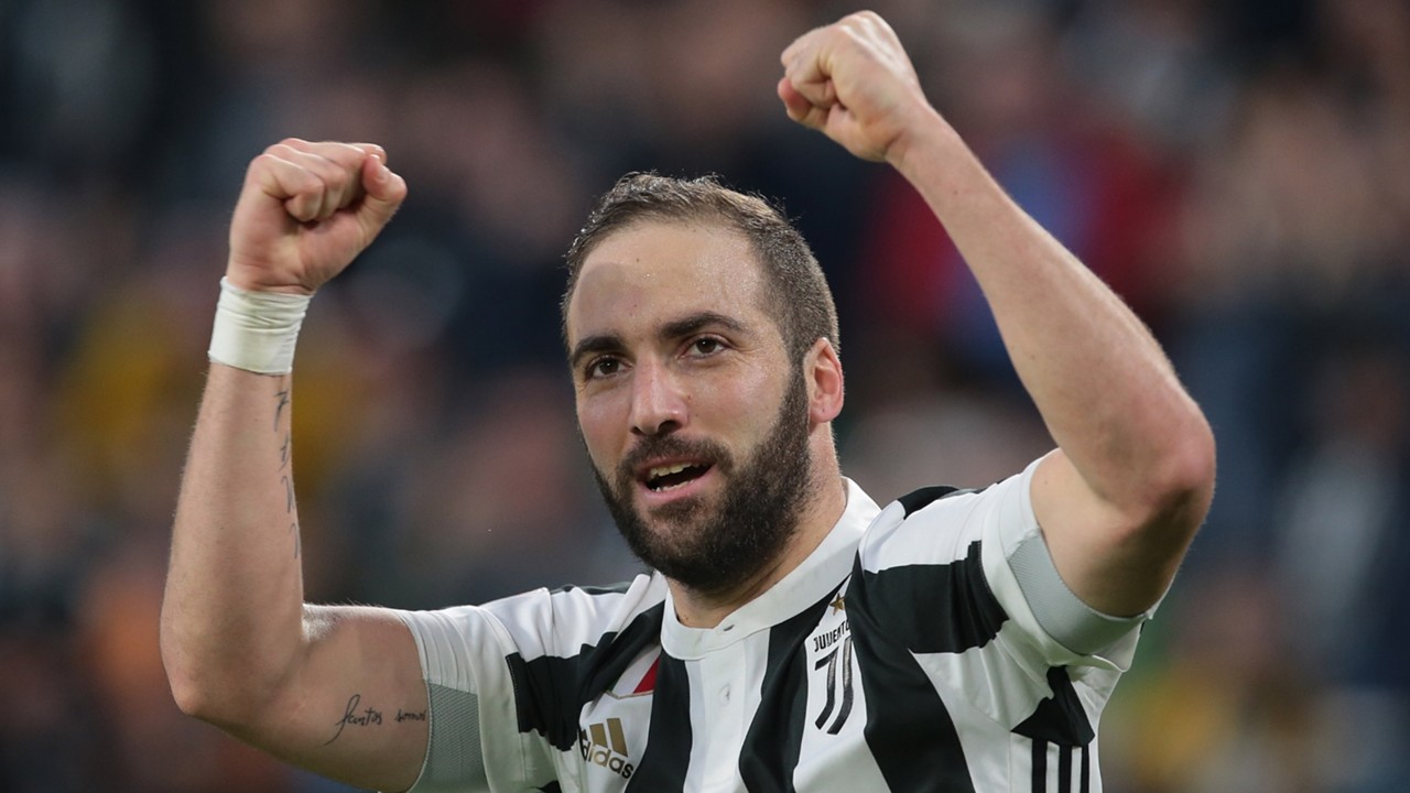 Gonzalo Higuain Finally Stepping Out Of The Shadows Of Cristiano